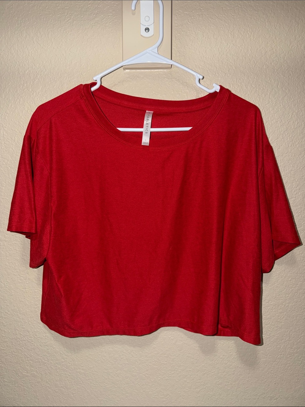 Fabletics Red Cropped Tee